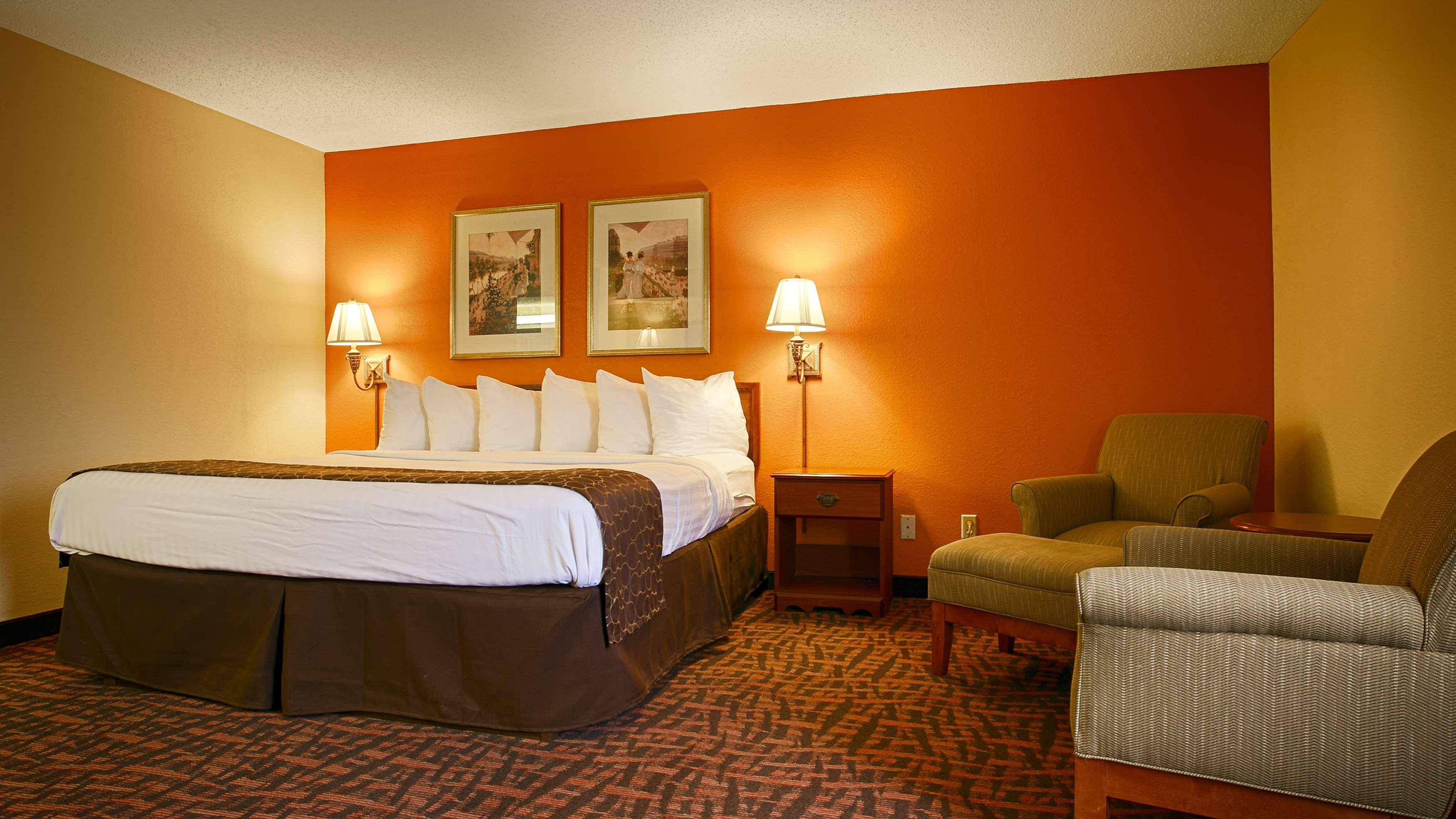 Best Western Louisville East Inn & Suites Ngoại thất bức ảnh