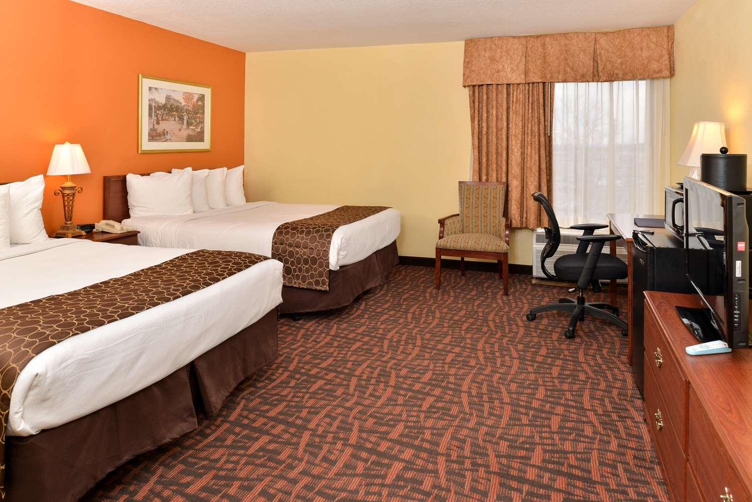 Best Western Louisville East Inn & Suites Ngoại thất bức ảnh
