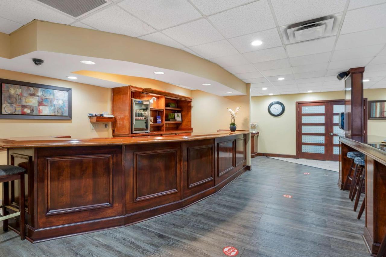 Best Western Louisville East Inn & Suites Ngoại thất bức ảnh