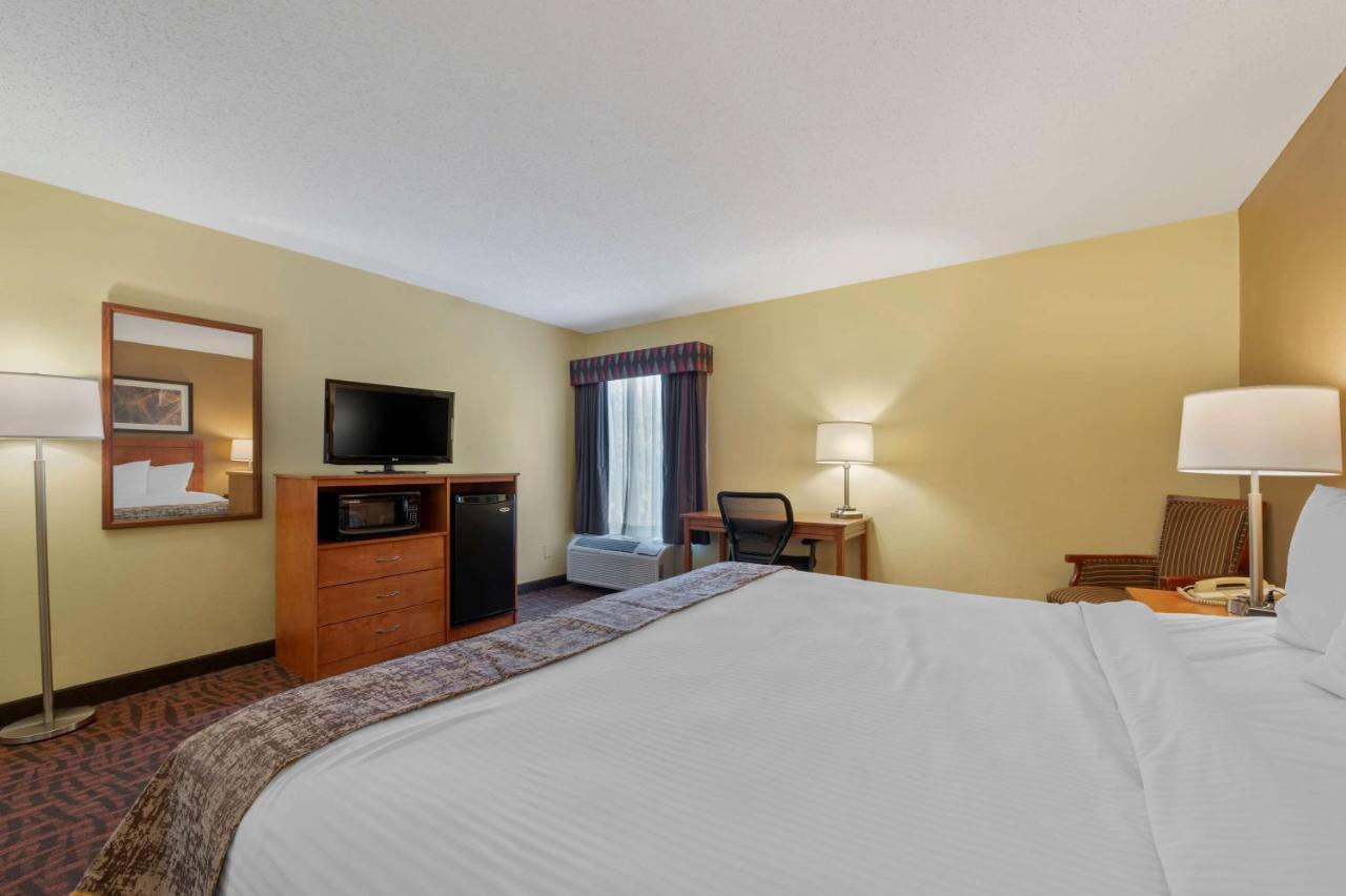 Best Western Louisville East Inn & Suites Ngoại thất bức ảnh