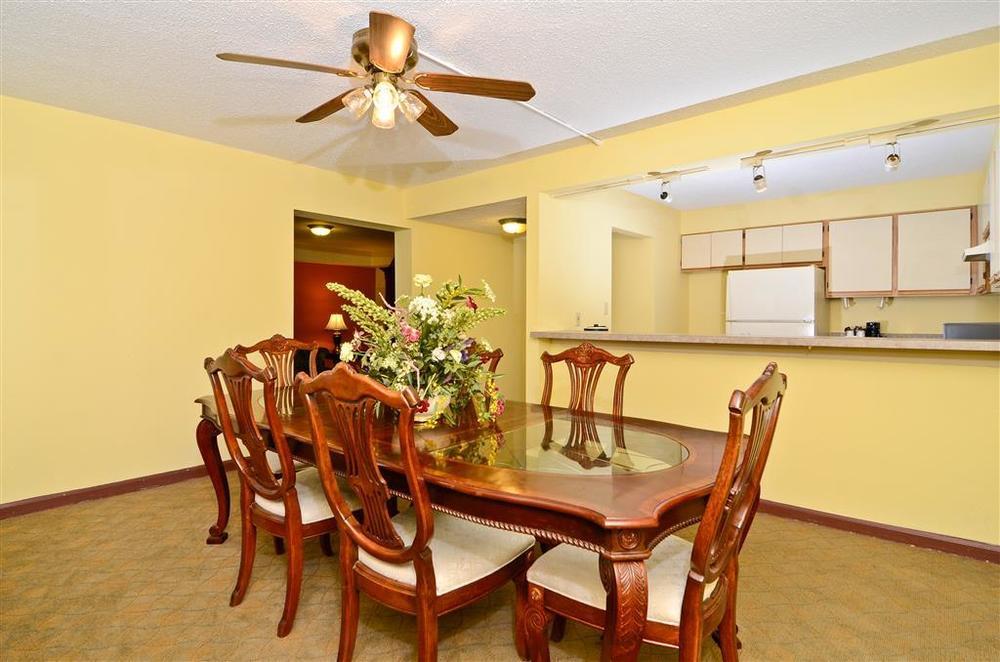 Best Western Louisville East Inn & Suites Phòng bức ảnh
