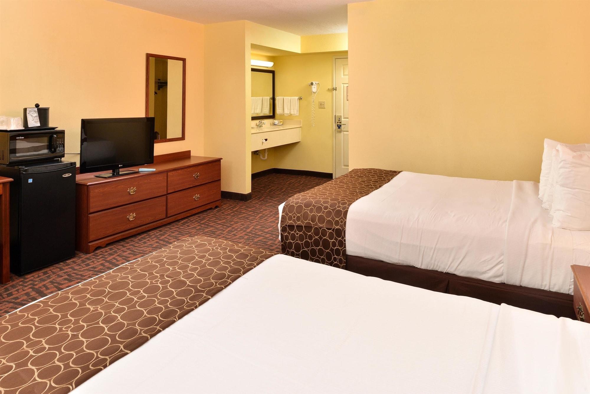 Best Western Louisville East Inn & Suites Ngoại thất bức ảnh