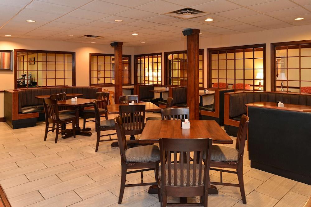 Best Western Louisville East Inn & Suites Ngoại thất bức ảnh