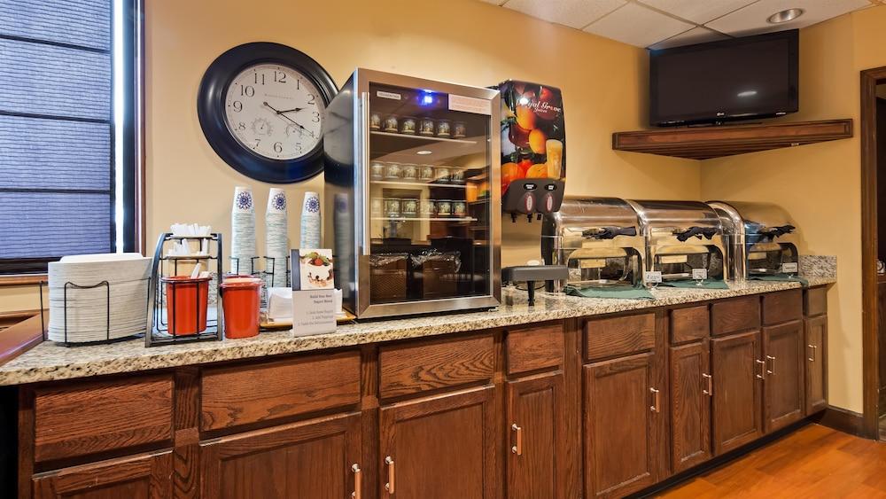Best Western Louisville East Inn & Suites Ngoại thất bức ảnh