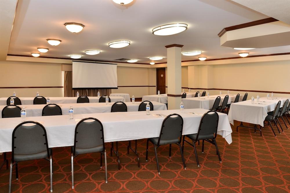Best Western Louisville East Inn & Suites Ngoại thất bức ảnh