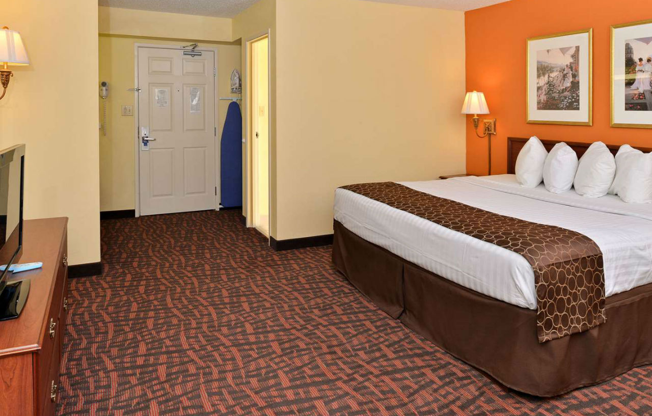 Best Western Louisville East Inn & Suites Ngoại thất bức ảnh