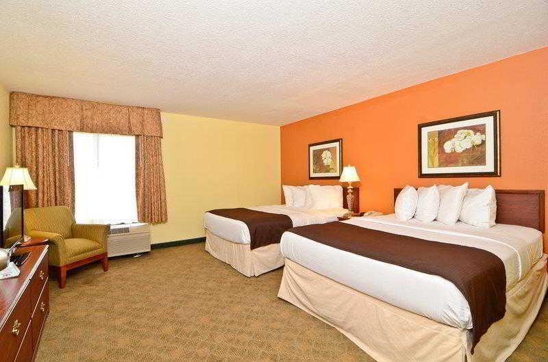 Best Western Louisville East Inn & Suites Ngoại thất bức ảnh